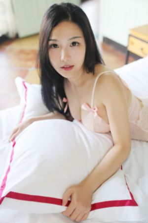 《樱桃嘴与大鼻子》_1080P免费高清观看